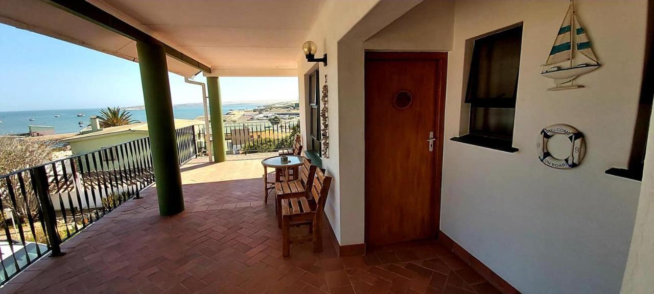 Zur Waterkant Guesthouse Lüderitz 外观 照片