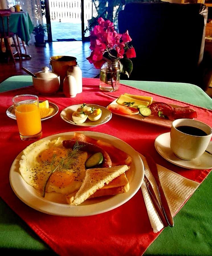 Zur Waterkant Guesthouse Lüderitz 外观 照片